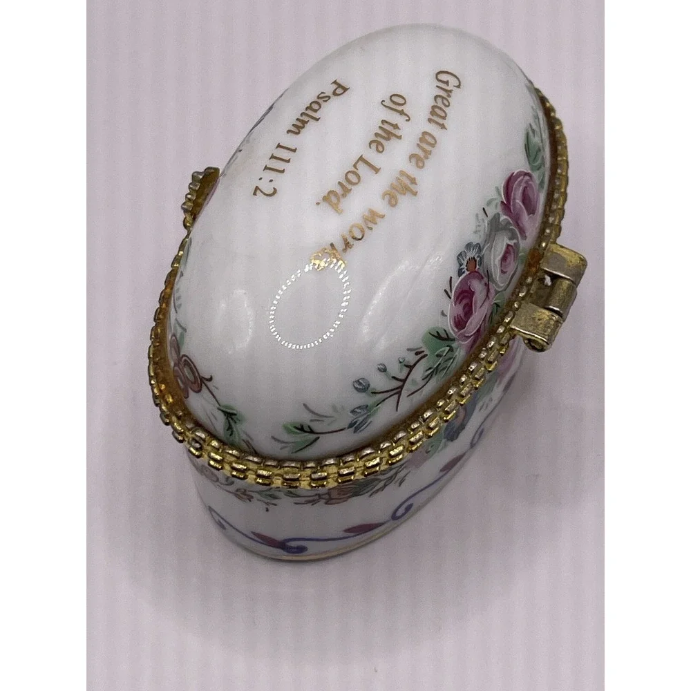 Box Lot of 2 Vintage Porcelain‎ Top Painted Hinged Trinket Pill Boxes Stash Box